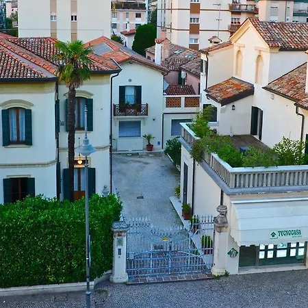 Bed & Breakfast La Foresteria *